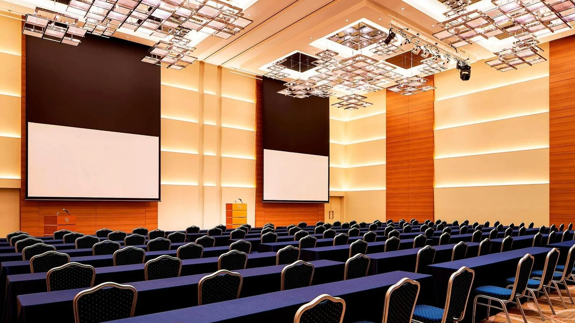 Sheraton Grand Hiroshima Hotel