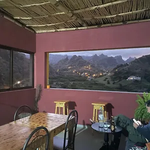 Alojamento de Acomodação e Pequeno-almoço Casa Familiar Por Do Sol